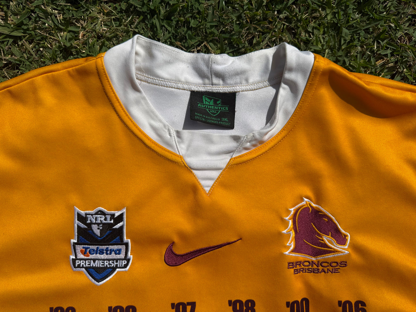 2010 Brisbane Broncos Heritage Jersey (2XL)