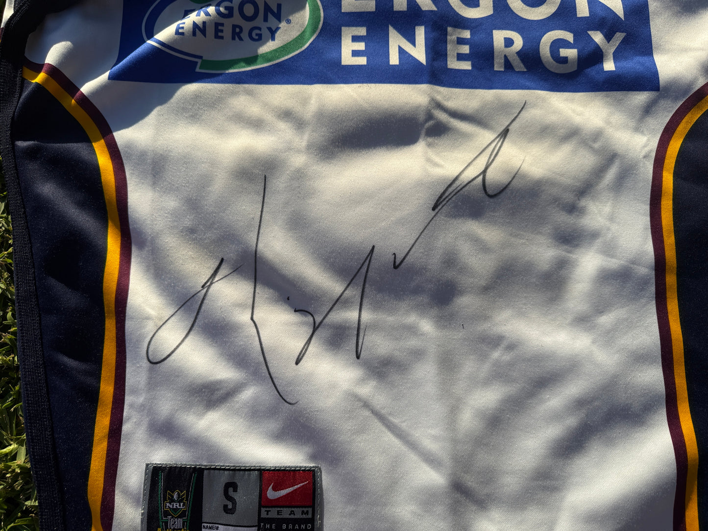2005 Brisbane Broncos Player Issue Karmichael Hunt Signed (S)