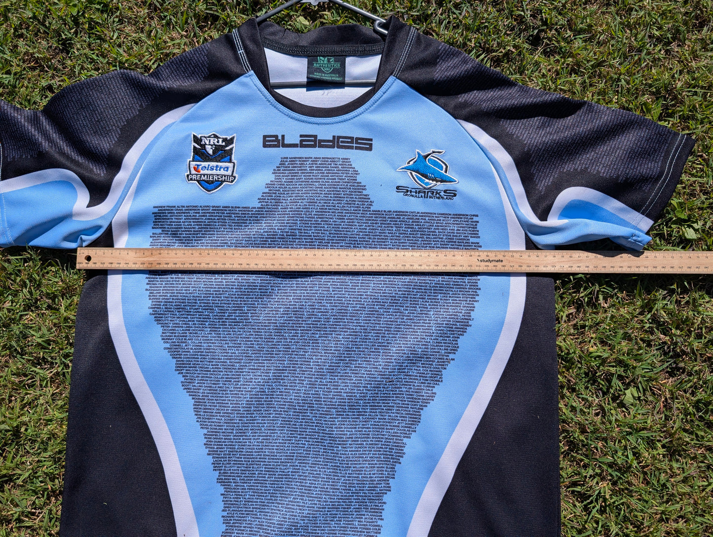 2012 Cronulla Sharks Members Jersey (XL)