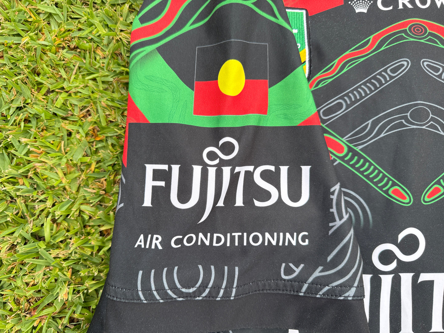 2018 South Sydney Rabbitohs Indigenous Jersey (3XL)