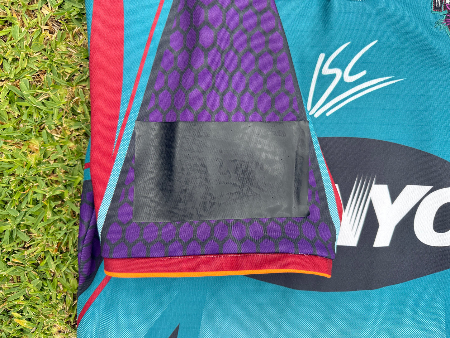 2005 Penrith Panthers Away Player Issue Jersey (L)