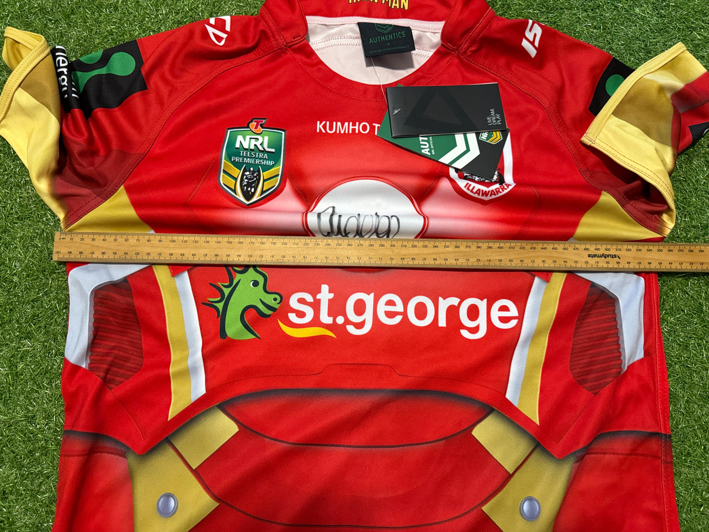 2015 St George Illawarra Ironman Marvel Jersey Signed BNWT (L)