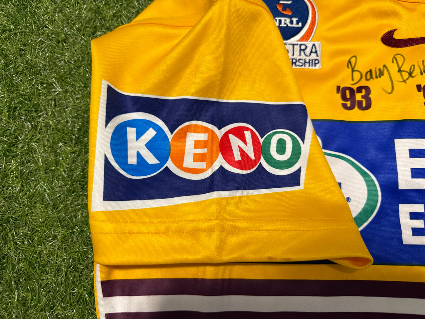 2003 Brisbane Broncos Heritage Player Cut Barry Berrigan signed (S)