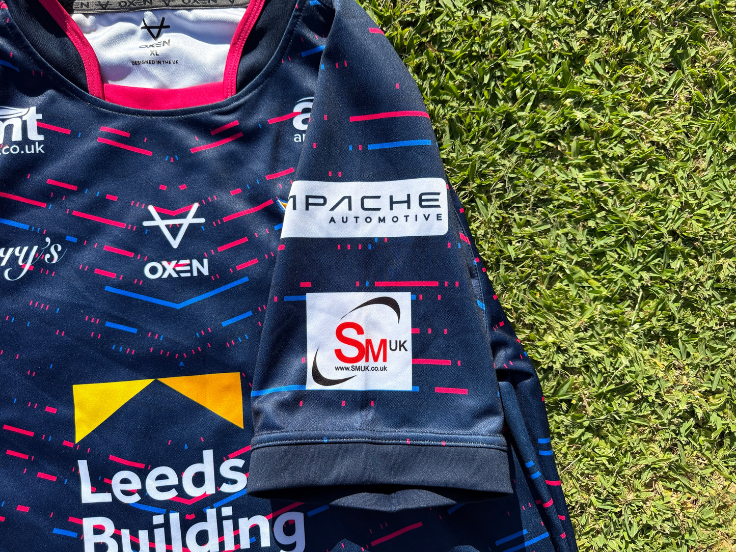 2024 Leeds Rhinos Away Jersey (2XL)