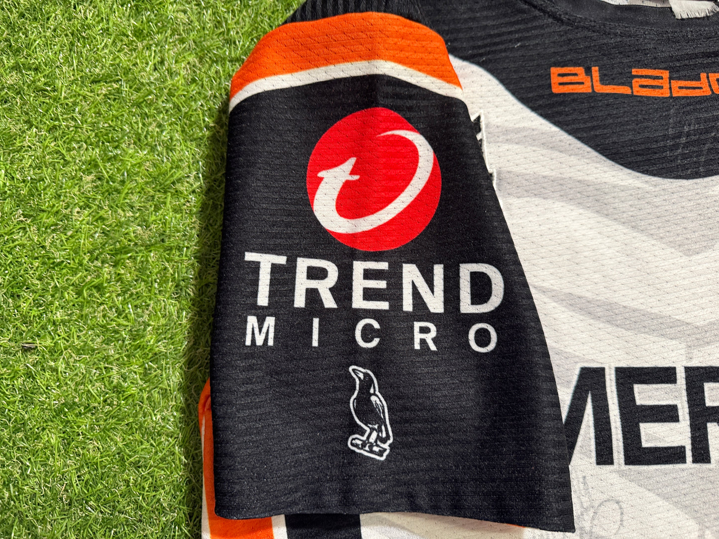 2011 Wests Tigers Away Jersey (L)