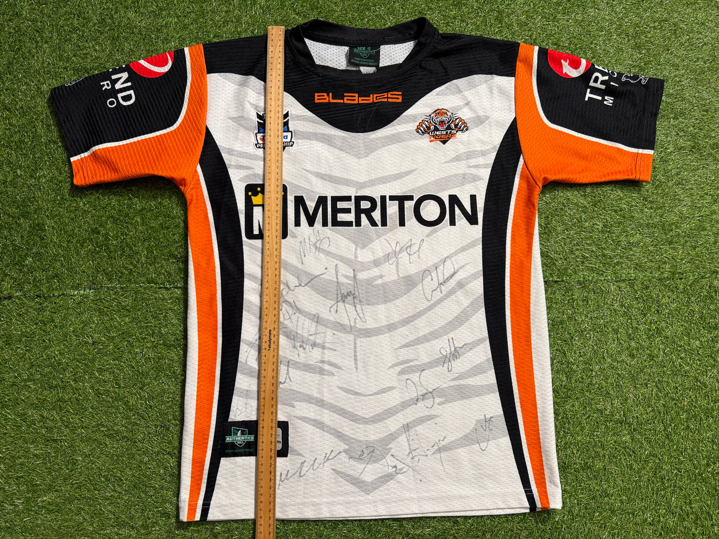 2011 Wests Tigers Away Jersey (L)