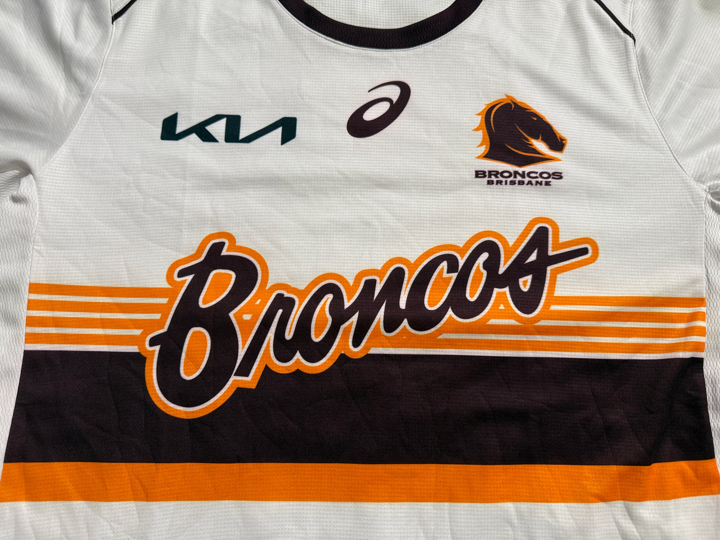 2025 Brisbane Broncos Warm up tee (XL)