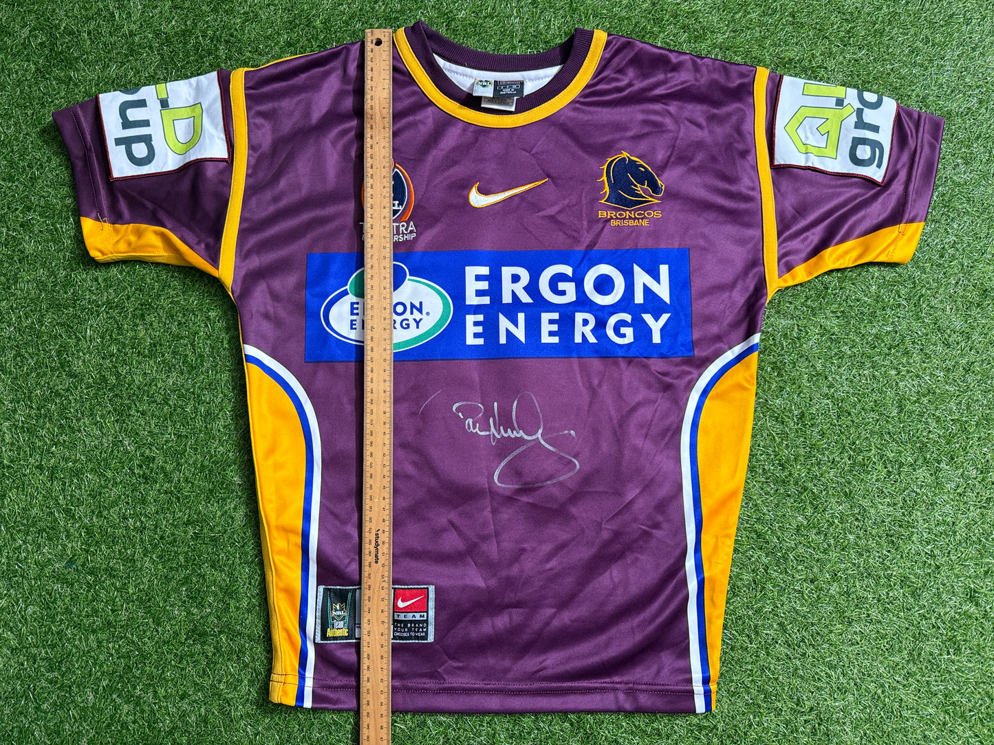2005 Brisbane Broncos Darren Lockyer Player Issue Signed (S)