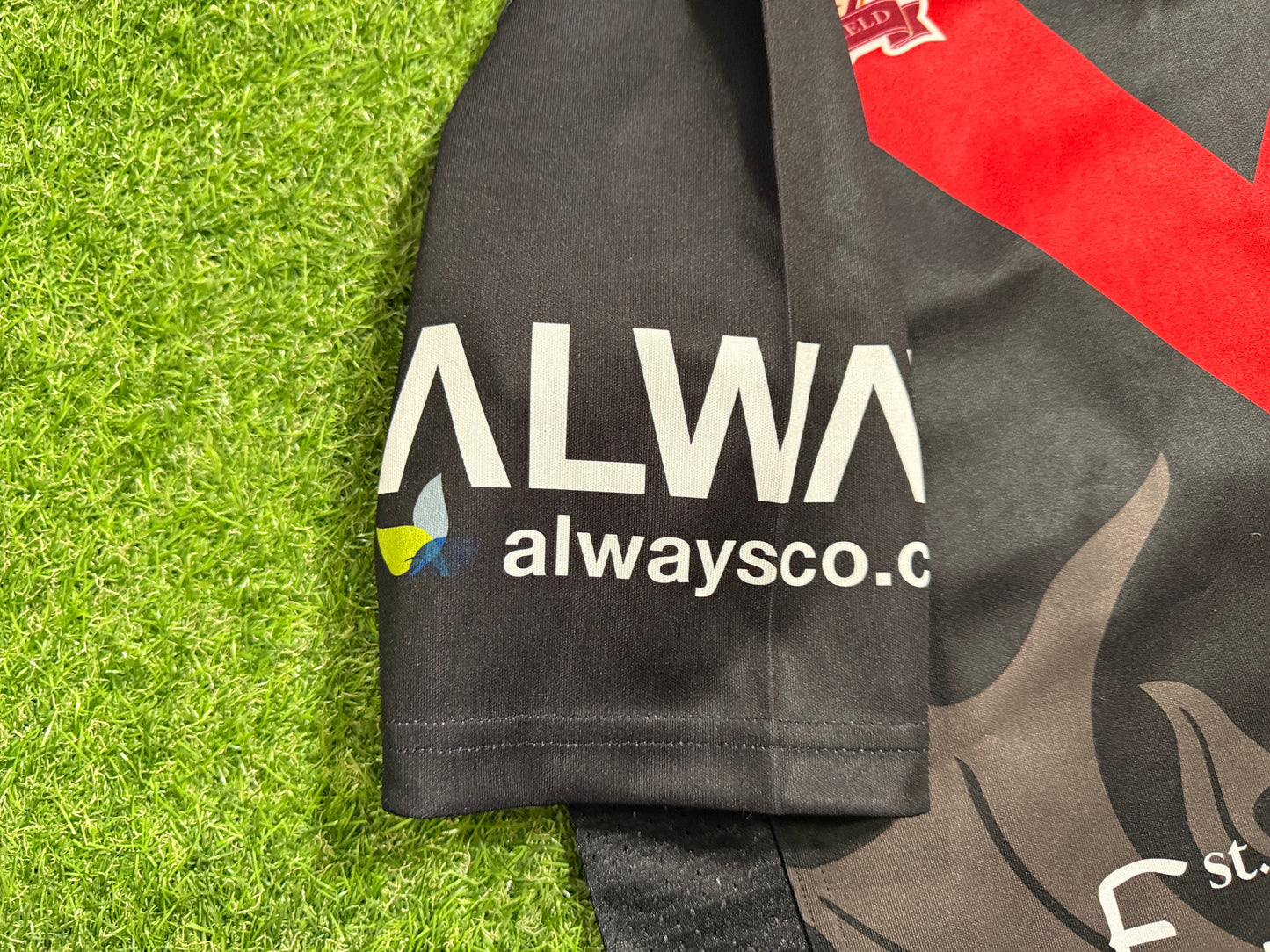 2013 St George Illawarra Dragons Charity Match player cut Jersey (S)