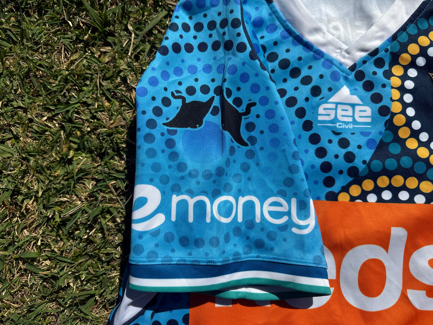 2021 Gold Coast Titans Indigenous Jersey (3XL)