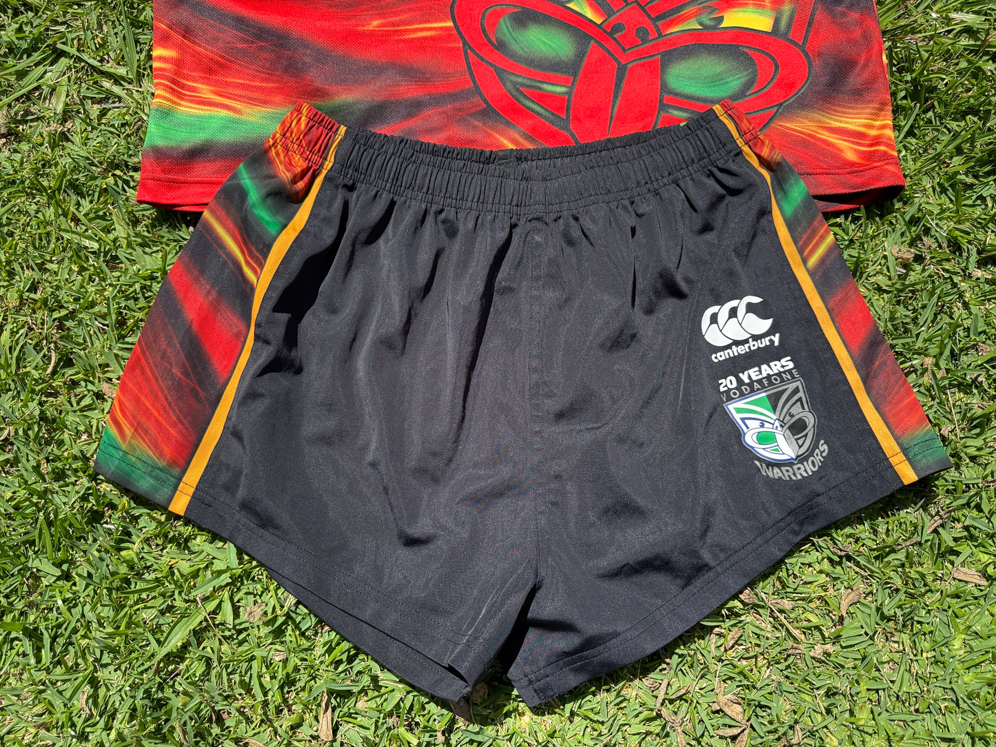 2015 NZ Warriors Zion Trial Jersey and Shorts (2XL)