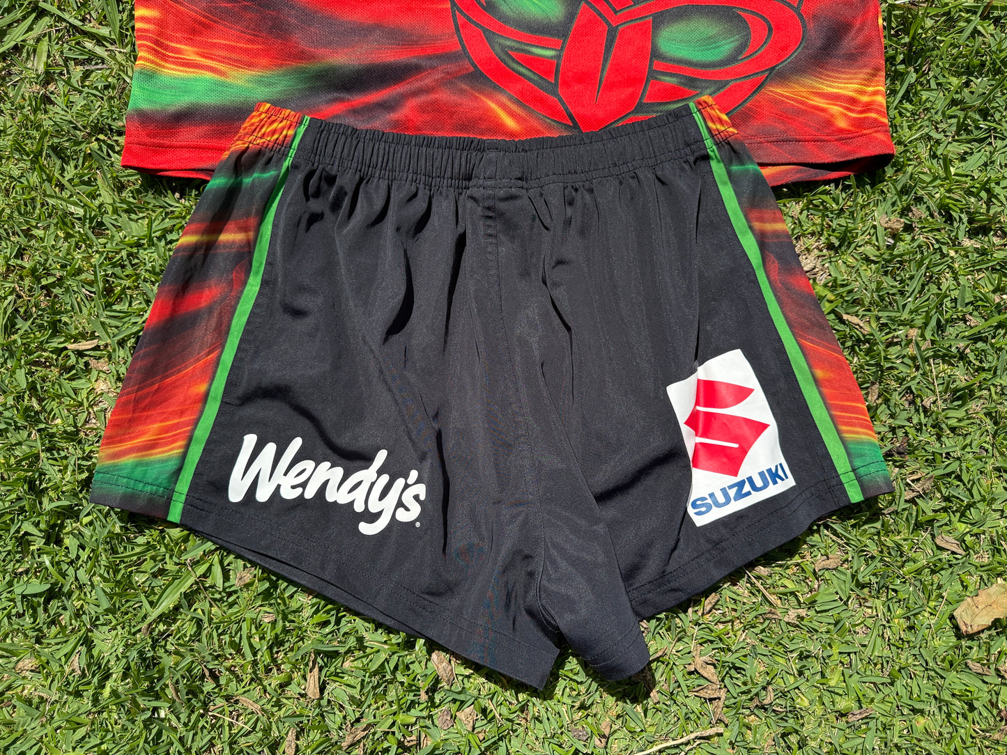 2015 NZ Warriors Zion Trial Jersey and Shorts (2XL)