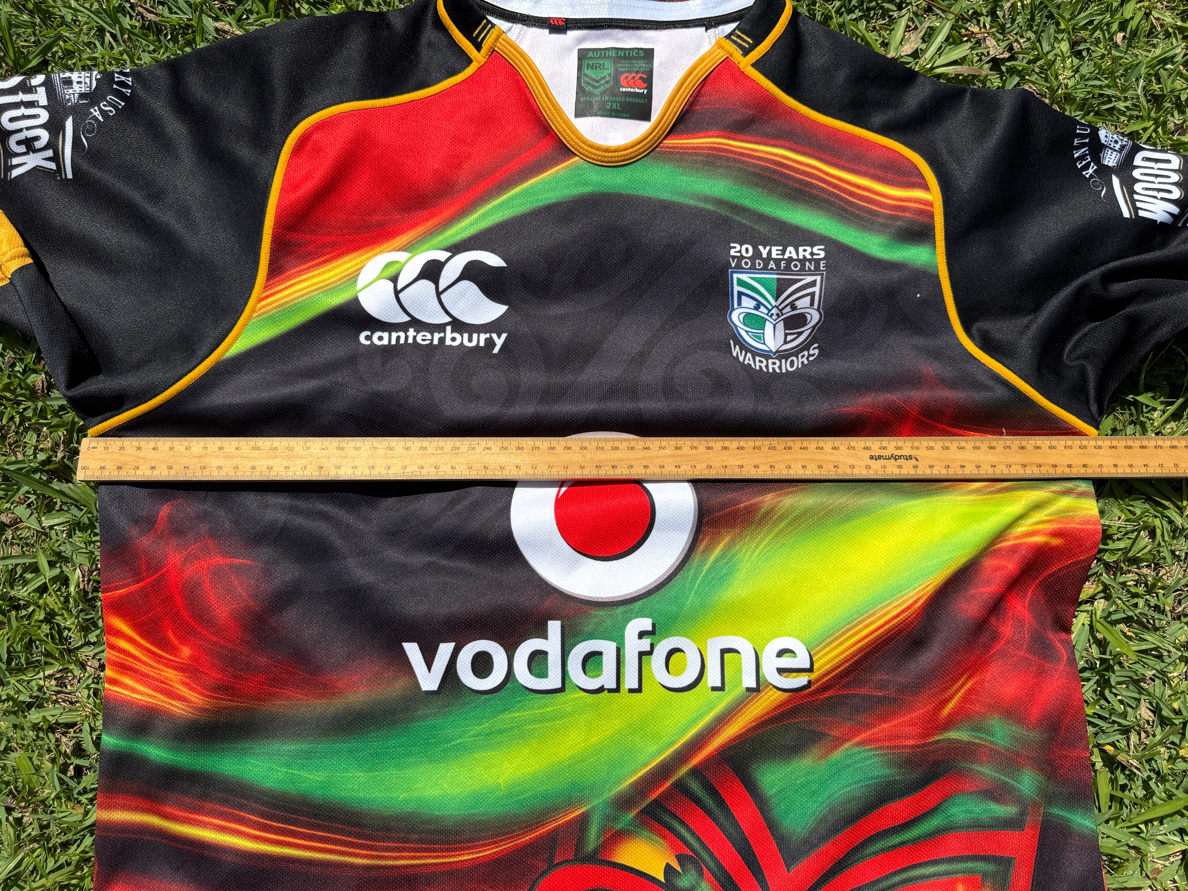 2015 NZ Warriors Zion Trial Jersey and Shorts (2XL) – Retro Rugba Leeg