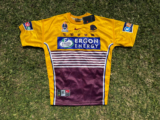 2003 Brisbane Broncos Heritage Player Cut Scott Minto signed (2XL)