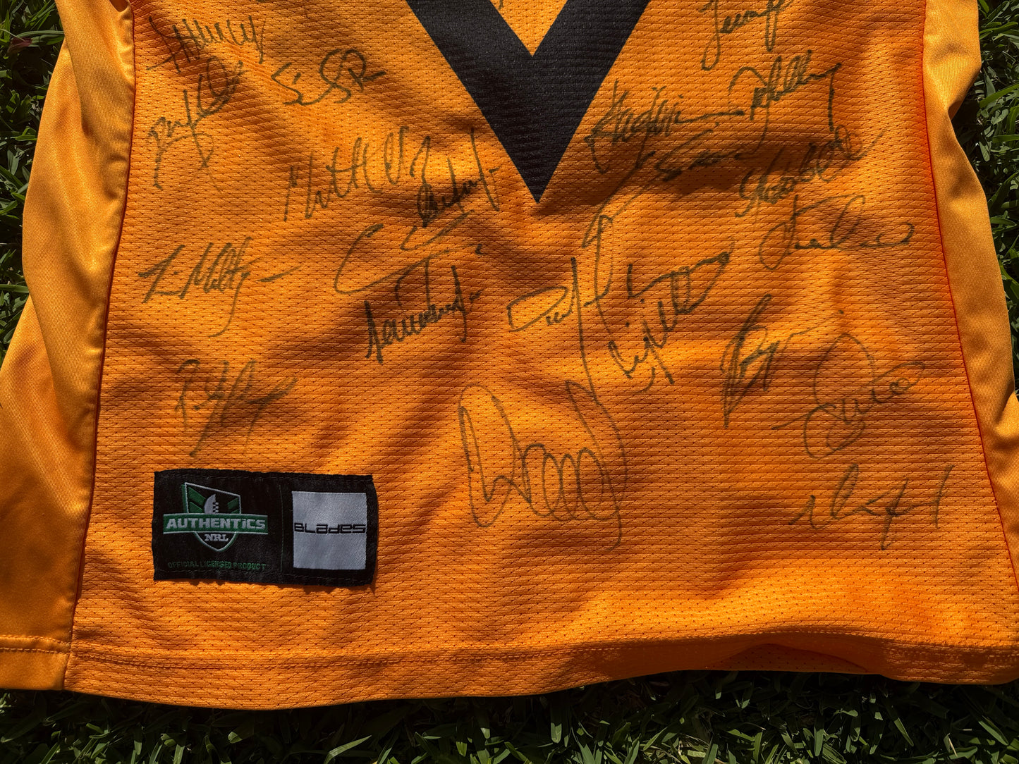 2013 Wests Tigers Heritage Match Issue - Ava Seumanufagai Jersey (XL)