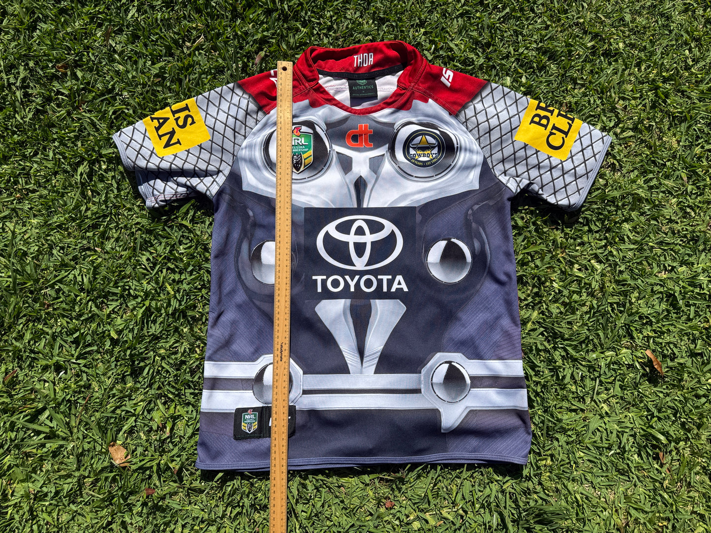 2015 North Queensland Cowboys Marvel (L)