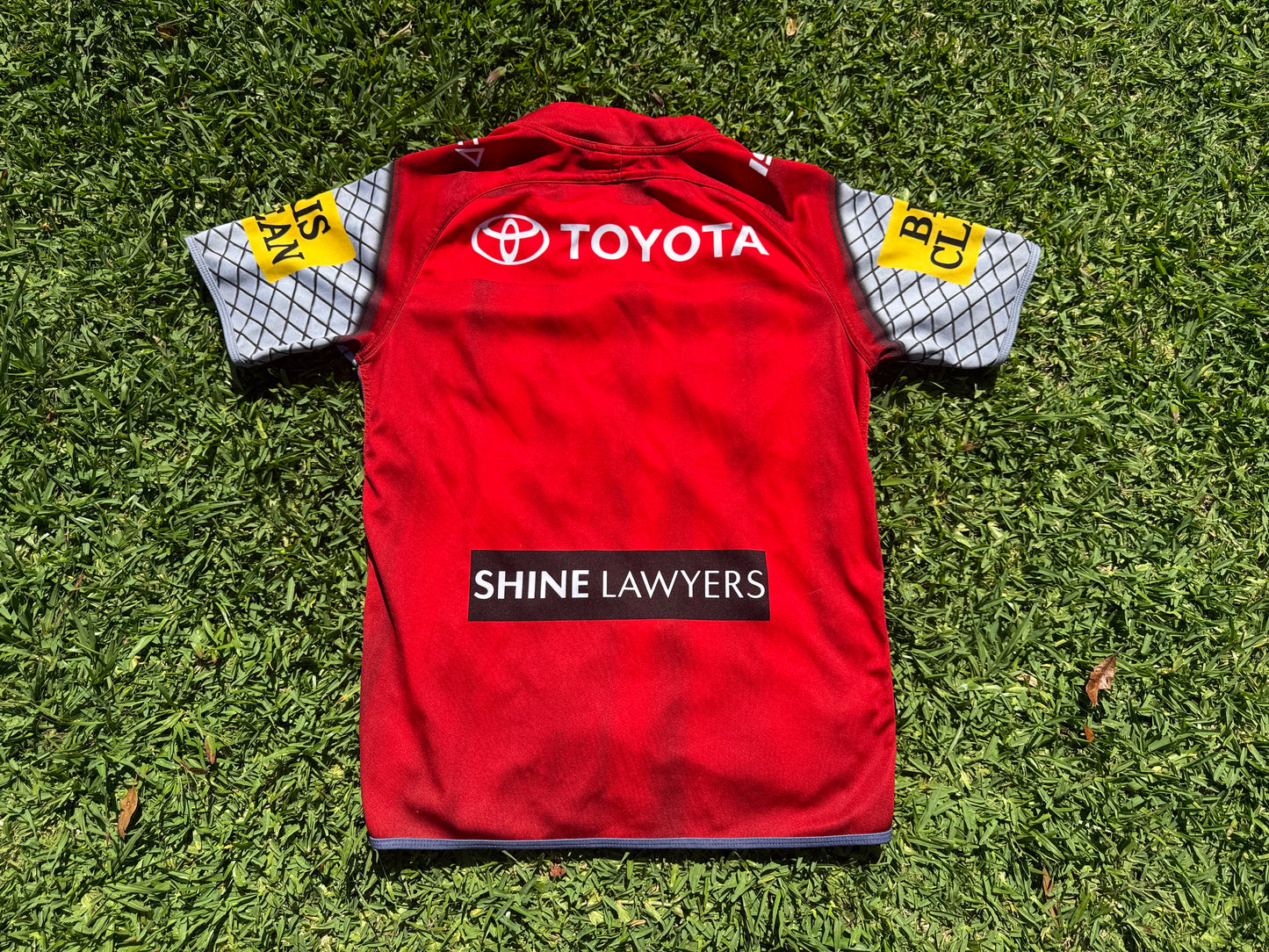 2015 North Queensland Cowboys Marvel (L)