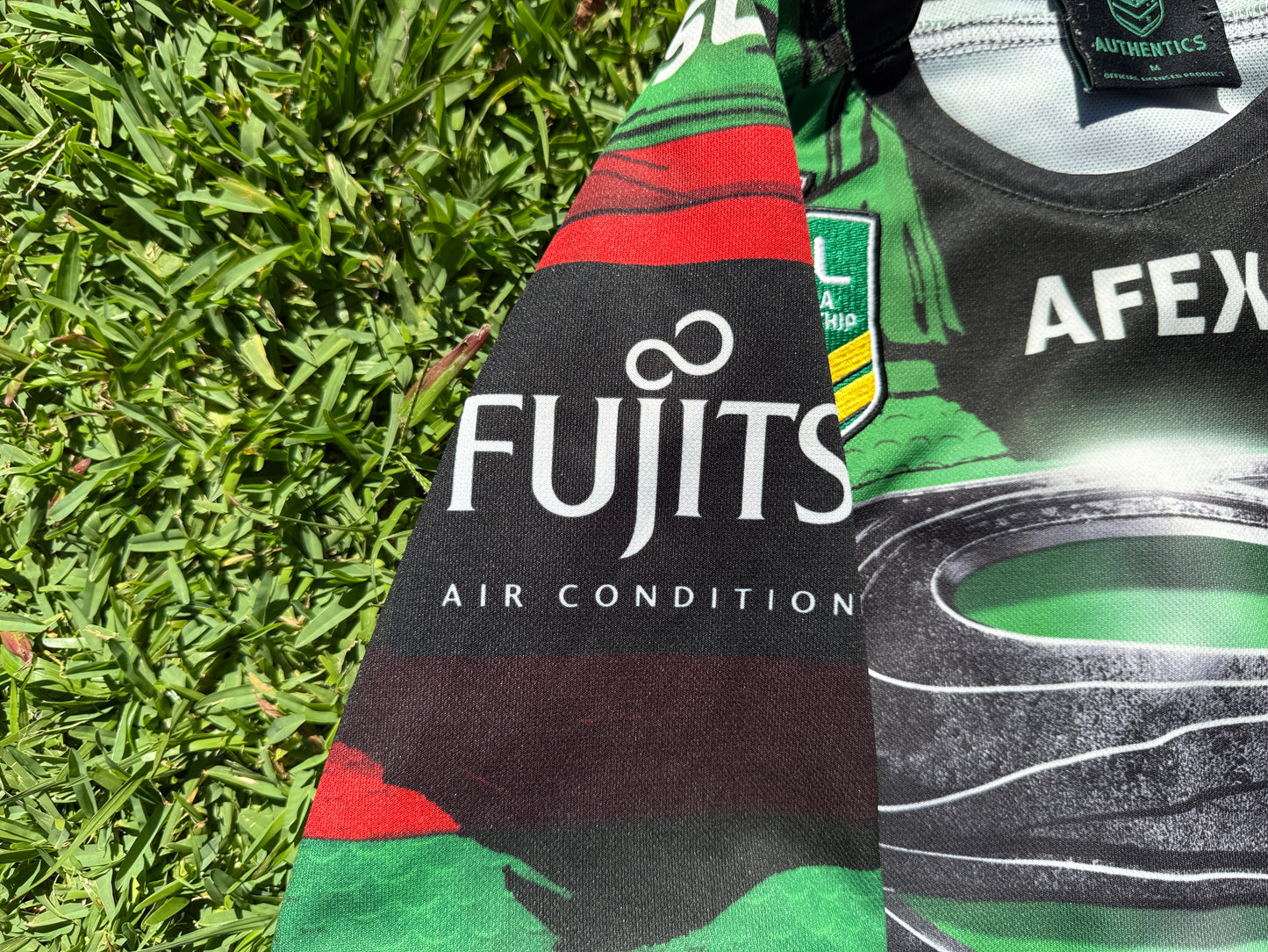 2014 South Sydney Rabbitohs Superman Jersey (L)