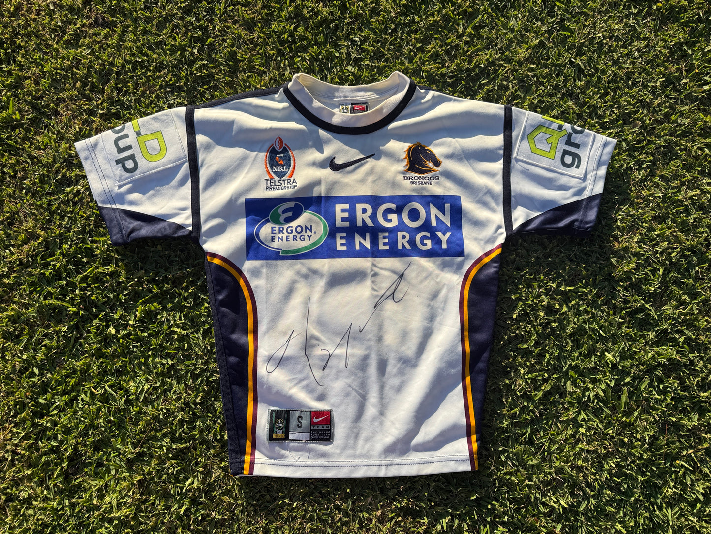 2005 Brisbane Broncos Player Issue Karmichael Hunt Signed (S)