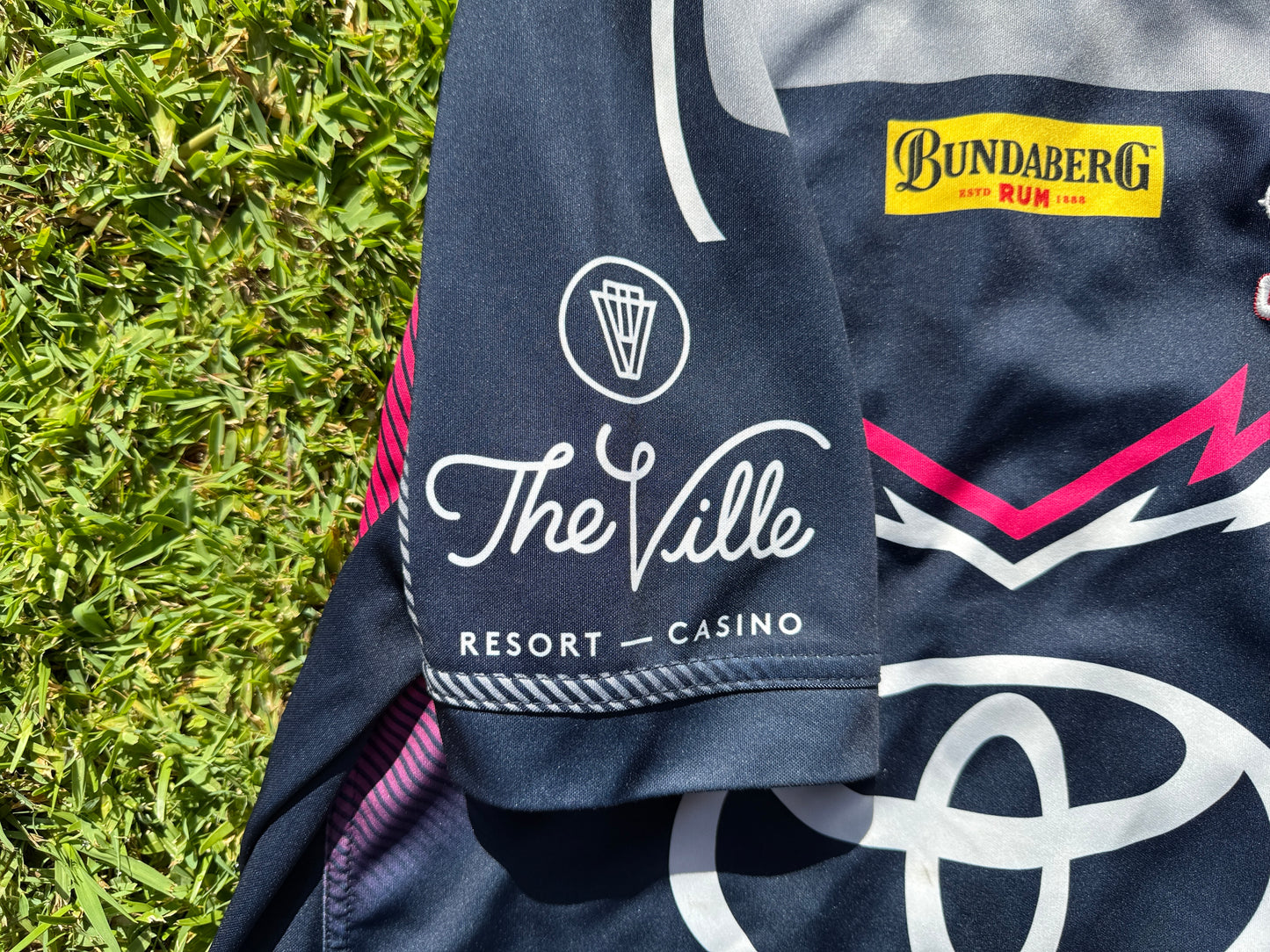 2018 North Queensland Cowboys Women in League Jersey (XL)