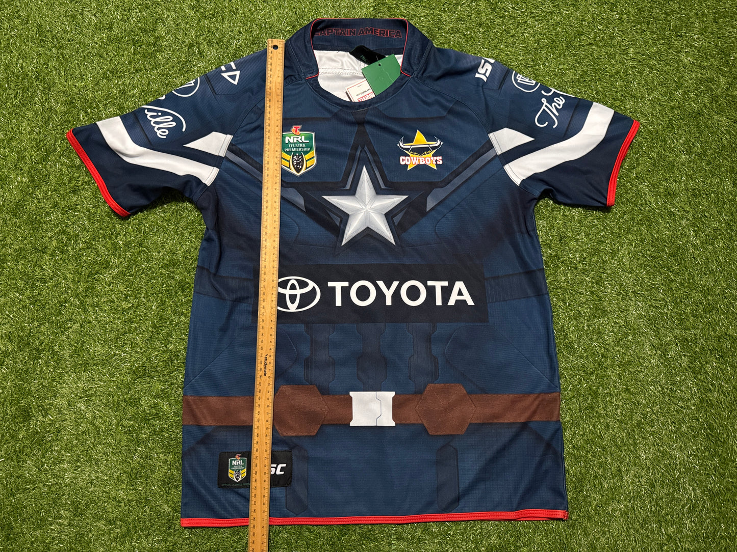 2017 NQ Cowboys Cpt America Marvel BNWT (XL)