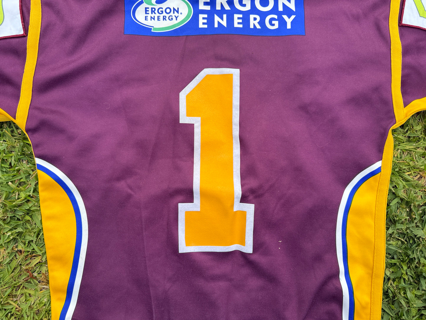 2005 Brisbane Broncos Home Player Issue Karmichael Hunt Signed (S)