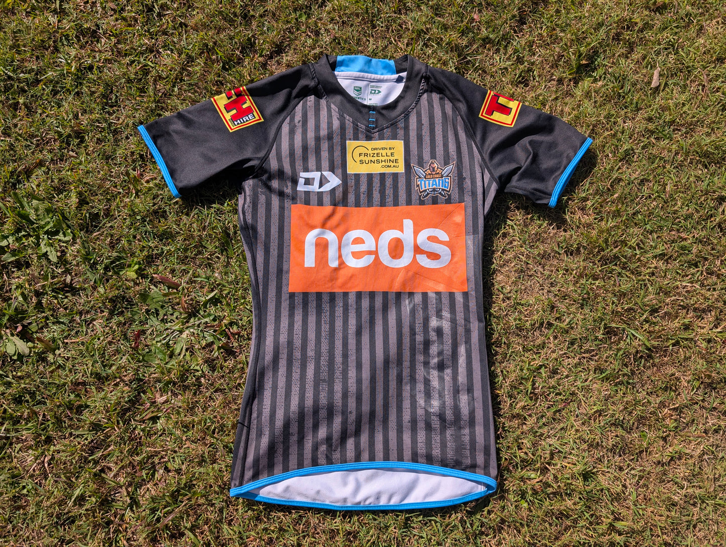 2020 Gold Coast Titans Run Out Jersey (M)
