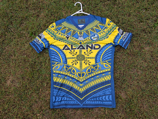 2023 Parramatta Eels Multicultural training tee (L)