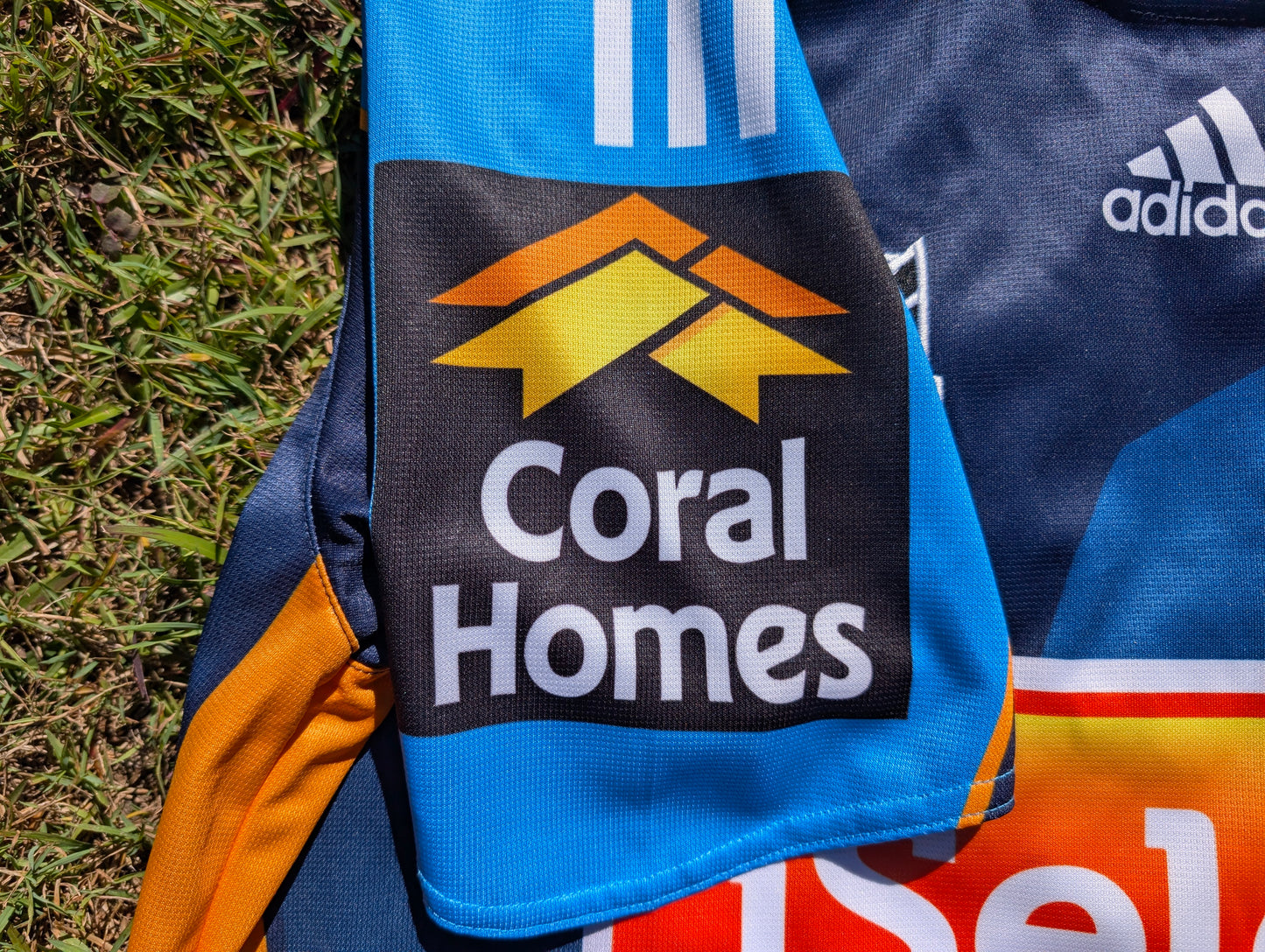 2011 Gold Coast Titans Home Jersey (L)