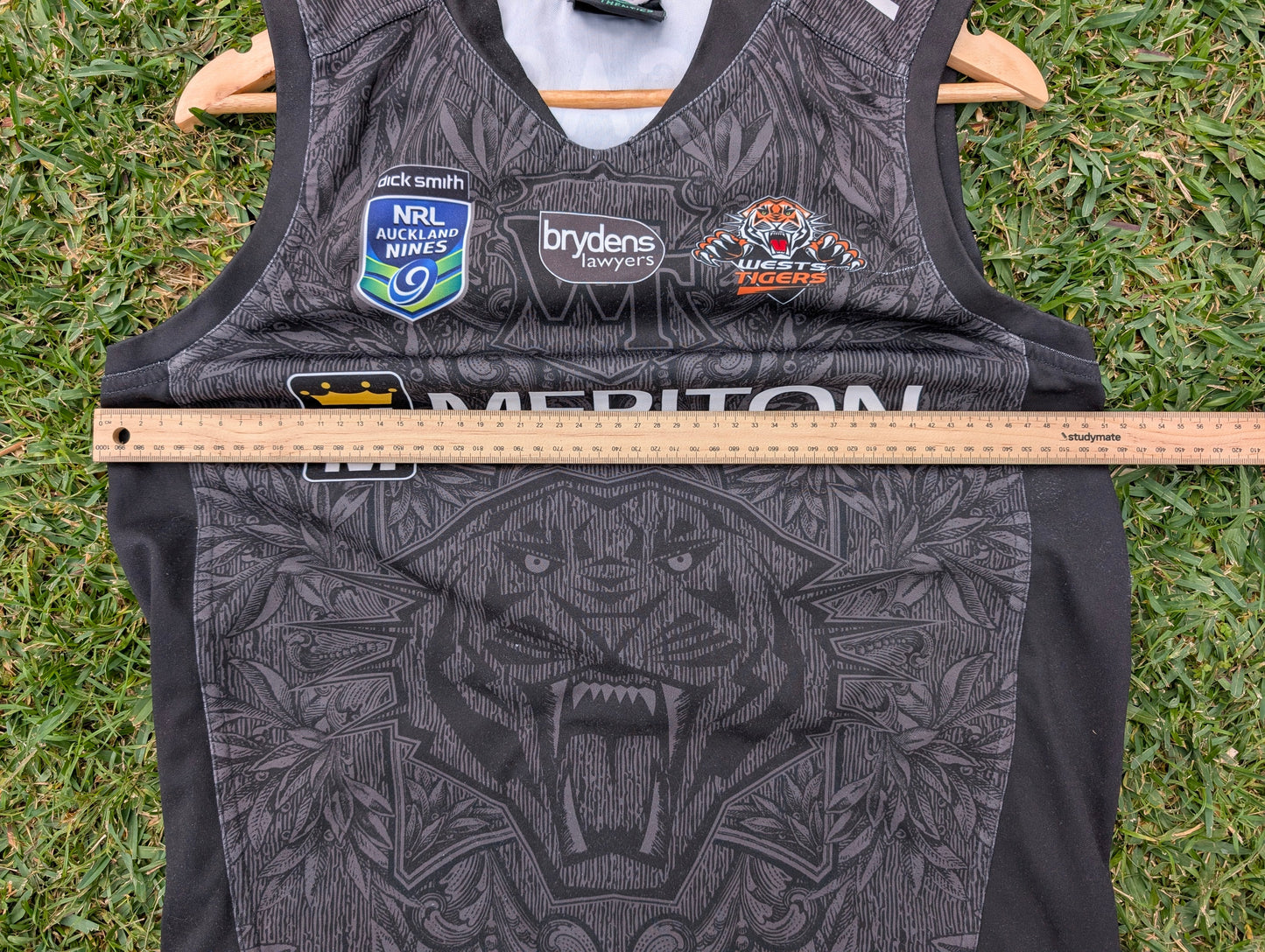 2015 Wests Tigers Auckland 9s Jersey (S)