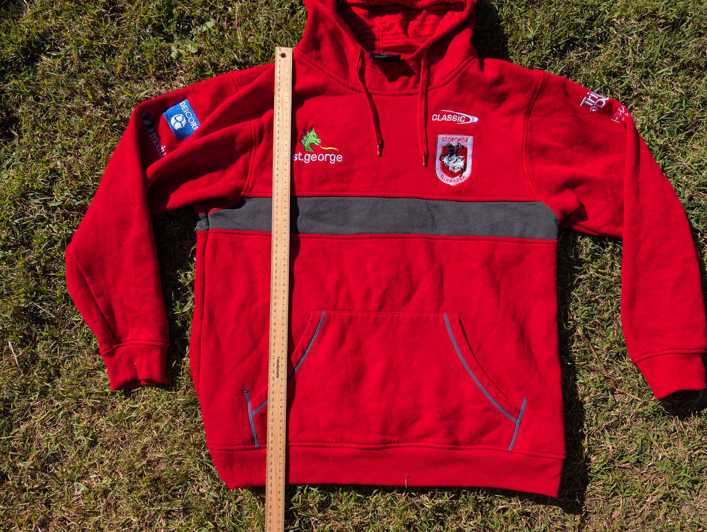 2022 St George Illawarra Team Hoodie (L)